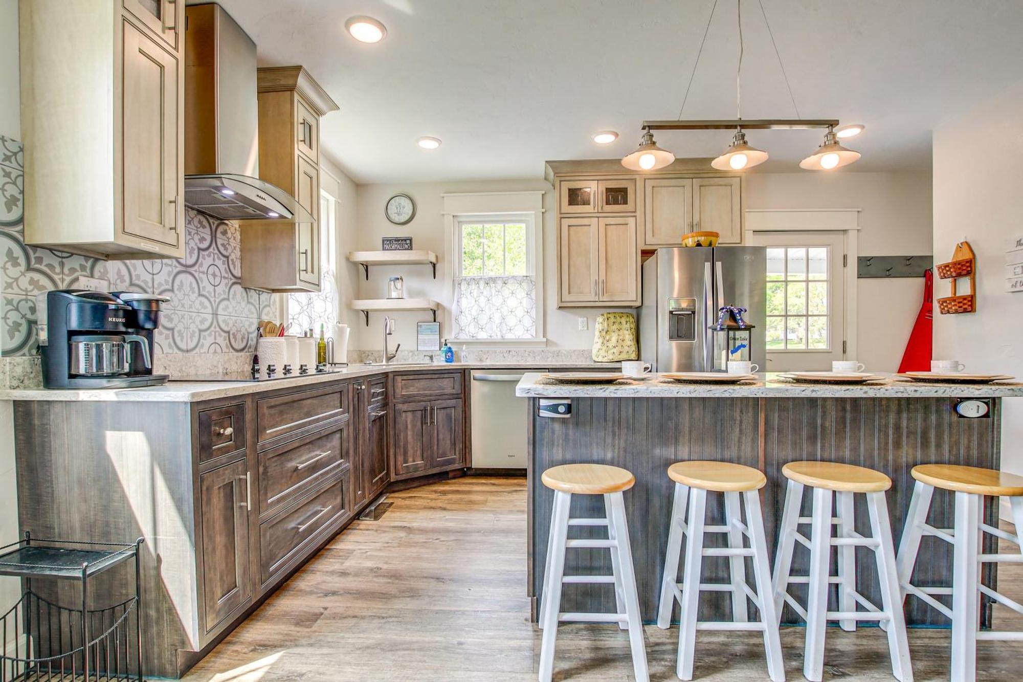 Lavish House With Patio - 2 Blocks To Green Lake! Eksteriør bilde